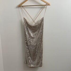 ⭐️NWOT H&M sequin dress w/ draped back